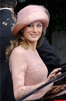 50s fashion blush hat with netting