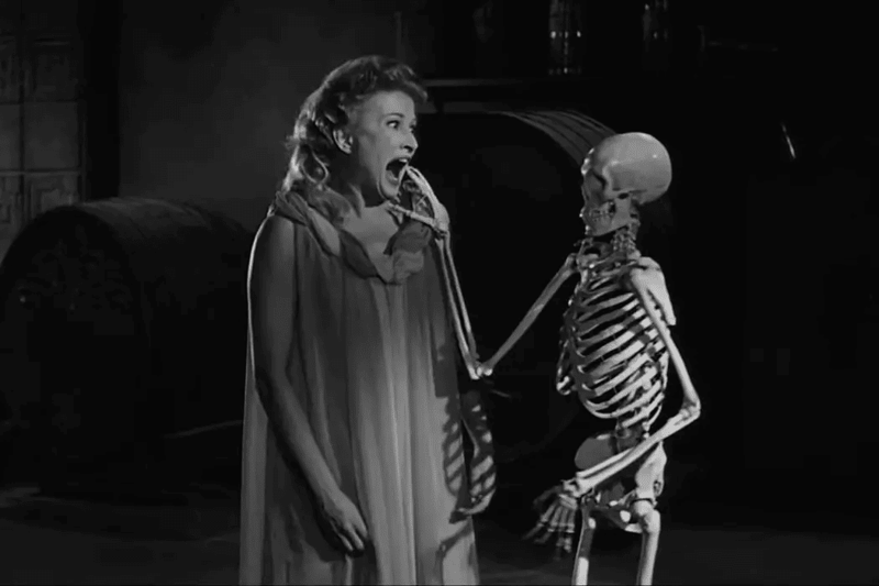 30+ Best Bone-Chilling Horror Movies From 1950s Photo